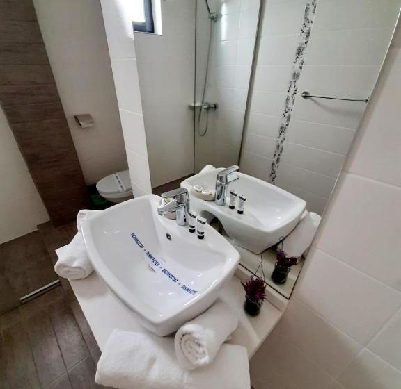 Pensionat Ryanna Beach Pe Plaja Belona