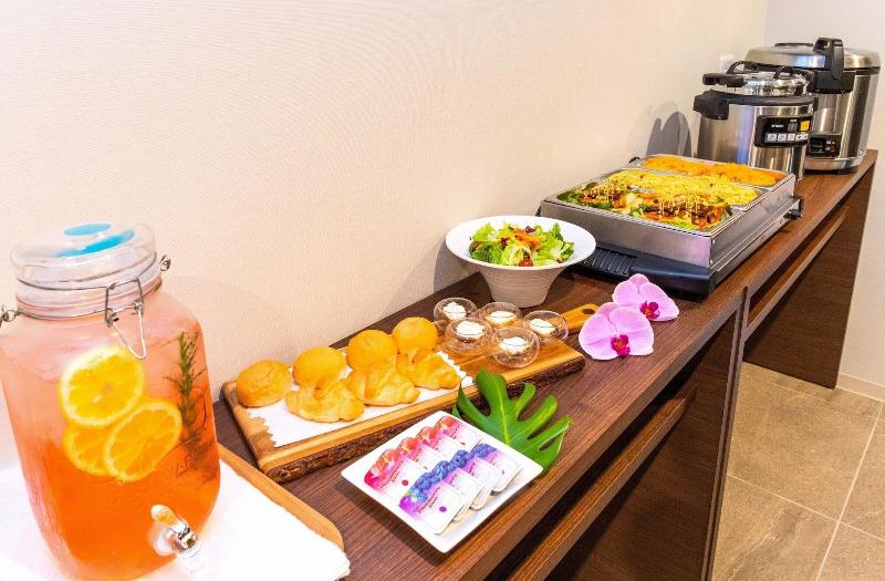 فندق Yenns Marina Inn Mercy