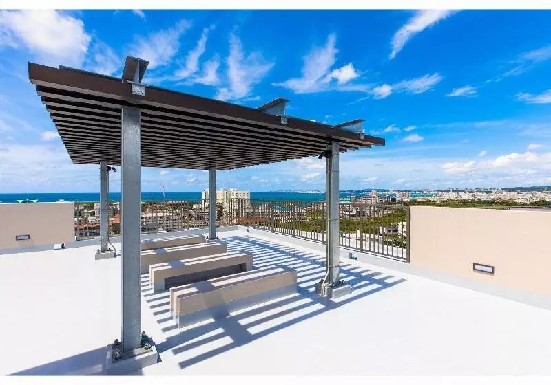 Hotelli Yenns Marina Inn Mercy