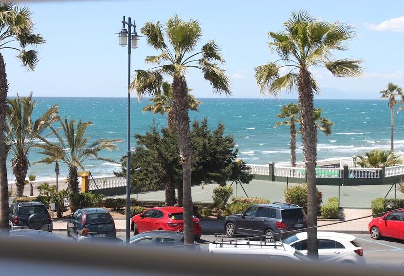 پانسیون Centro Cristo Rey