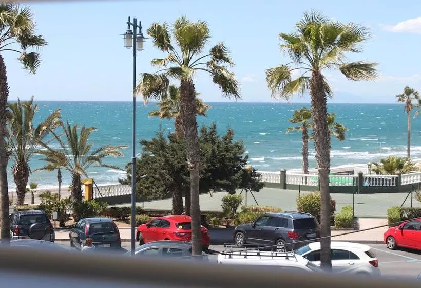 پانسیون Centro Cristo Rey