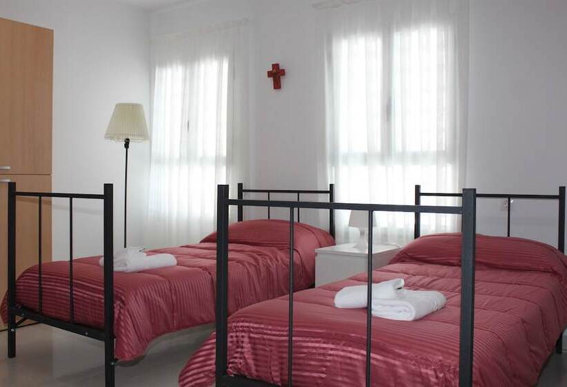 پانسیون Centro Cristo Rey