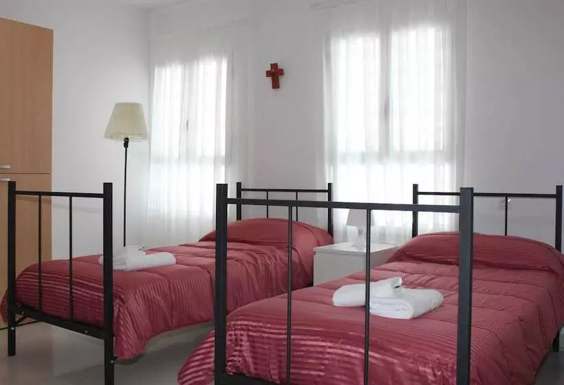 پانسیون Centro Cristo Rey