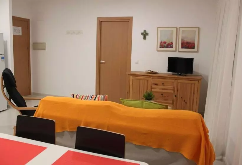 پانسیون Centro Cristo Rey