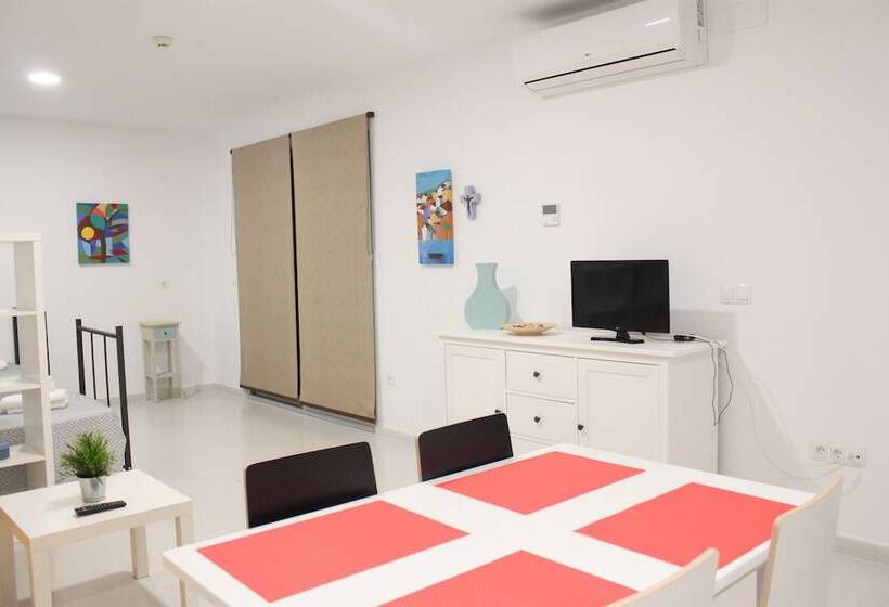 پانسیون Centro Cristo Rey