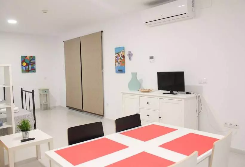 پانسیون Centro Cristo Rey