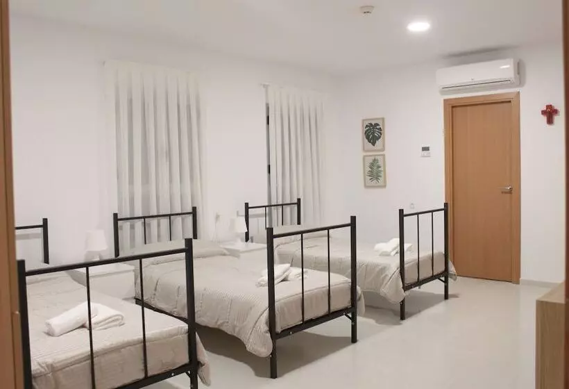 پانسیون Centro Cristo Rey