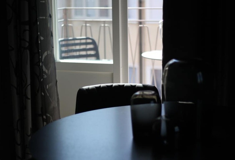 Sky Hotel City Apartments