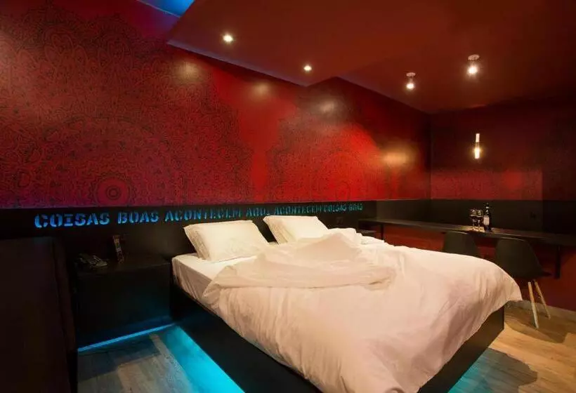 Tout Motel