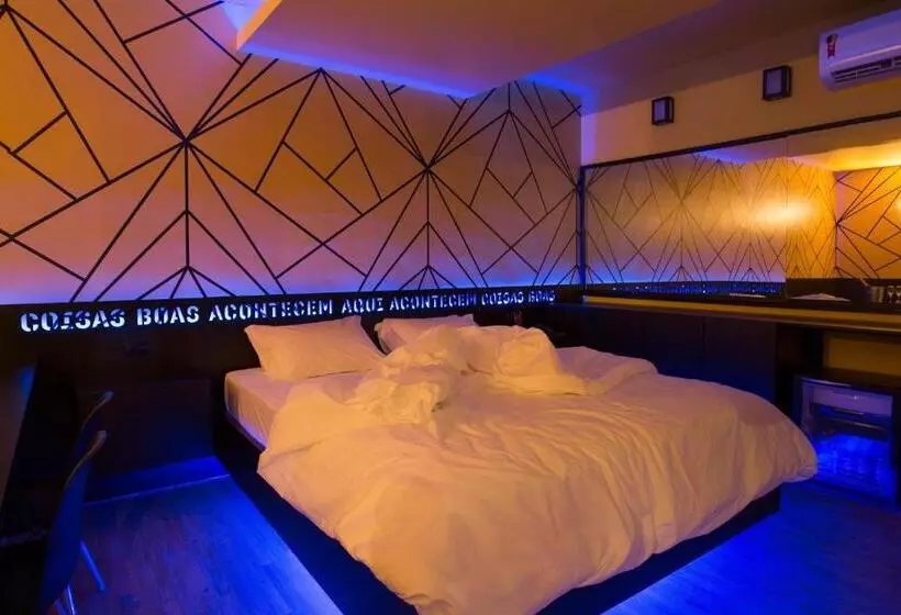 Tout Motel