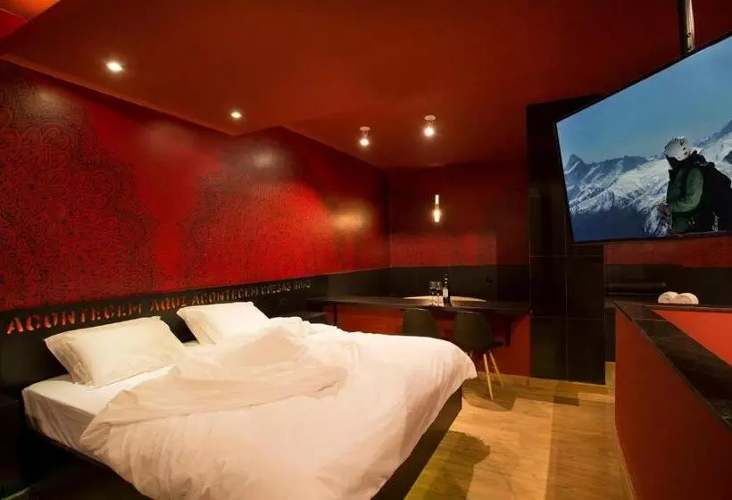 Tout Motel
