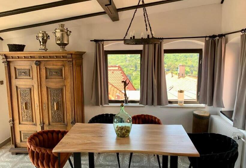 هاستل Boutique Apartments U Rolanda, Mikulášské Náměstí