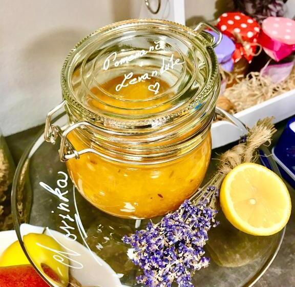 هاستل Boutique Apartments U Rolanda, Mikulášské Náměstí