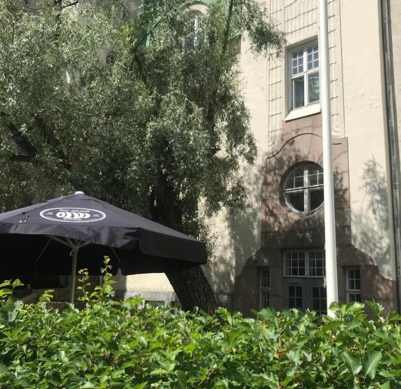 הוסטל Opiston Kunkku