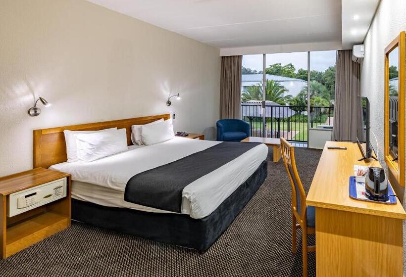 בית מלון כפרי African Sky Newcastle Inn