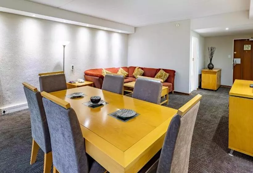 Hotelli African Sky Newcastle Inn