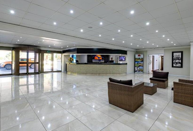 בית מלון כפרי African Sky Newcastle Inn