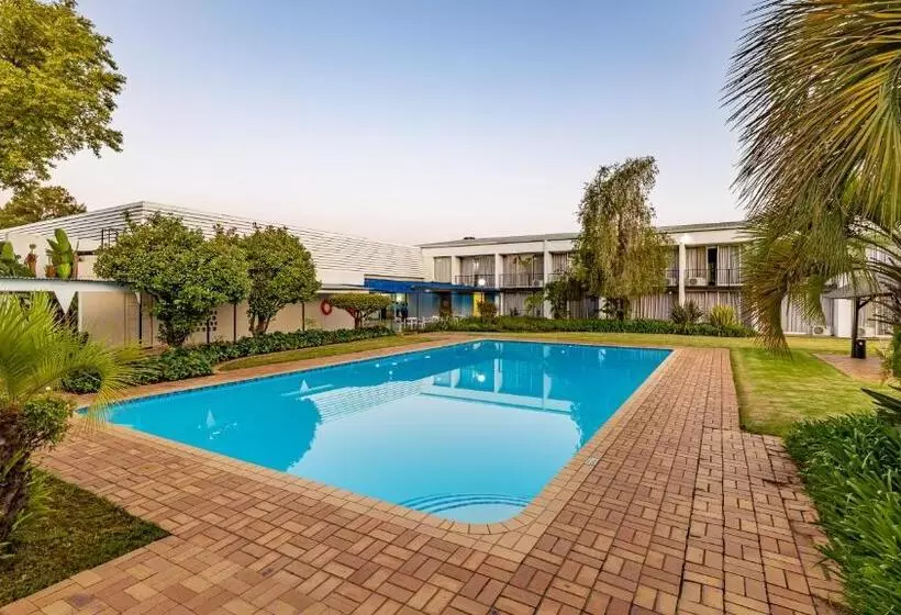 Hotelli African Sky Newcastle Inn