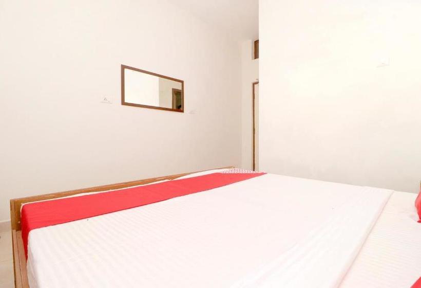 هتل Oyo 24903 Grand Trunk Inn