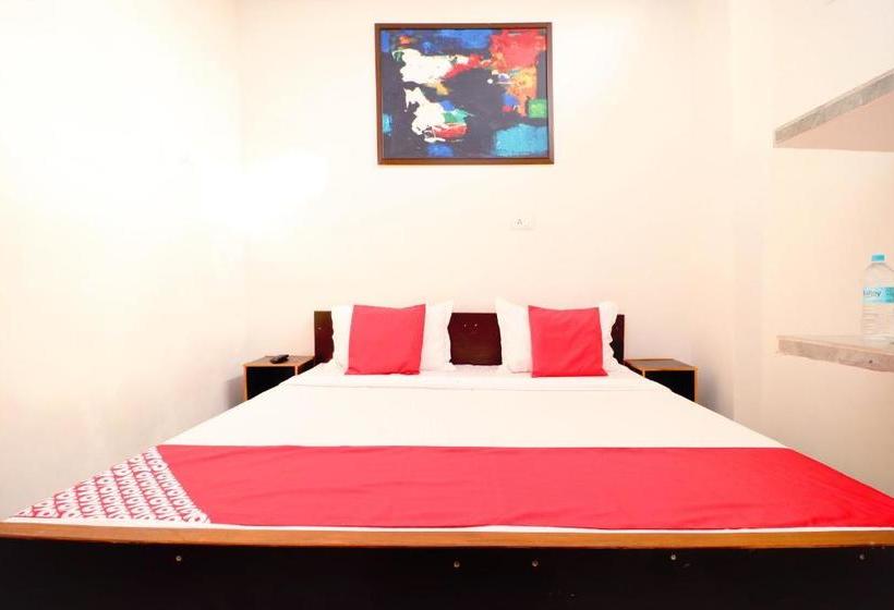 هتل Oyo 24903 Grand Trunk Inn