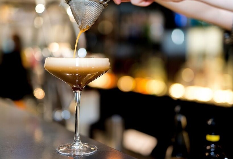 هتل R13 A Townhouse