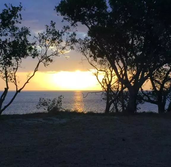 پانسیون Poé Côté Lagon