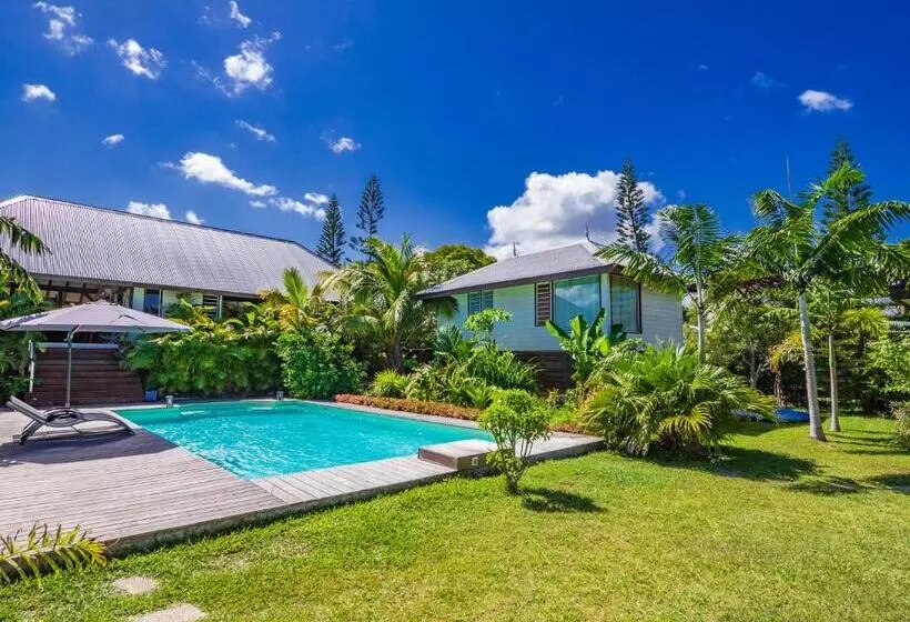 پانسیون Poé Côté Lagon