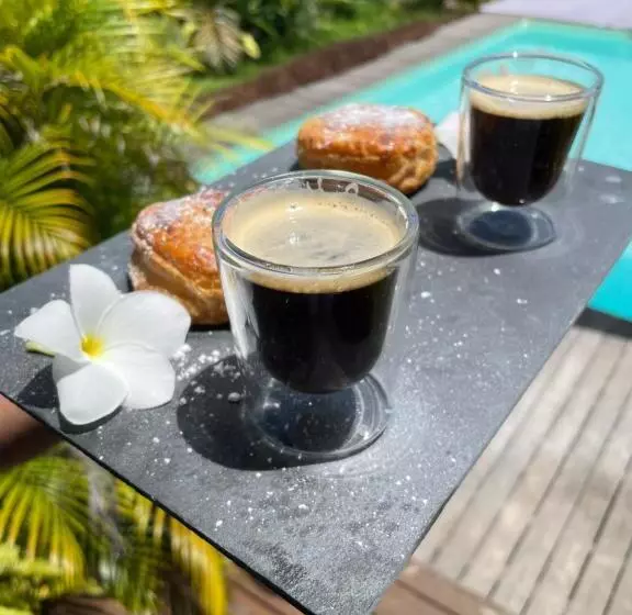 پانسیون Poé Côté Lagon