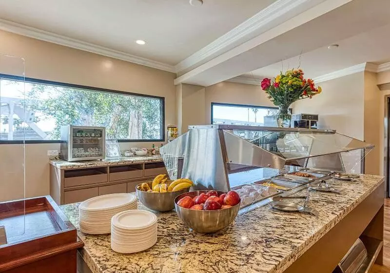 Amanzi Hotel, Ascend Hotel Collection