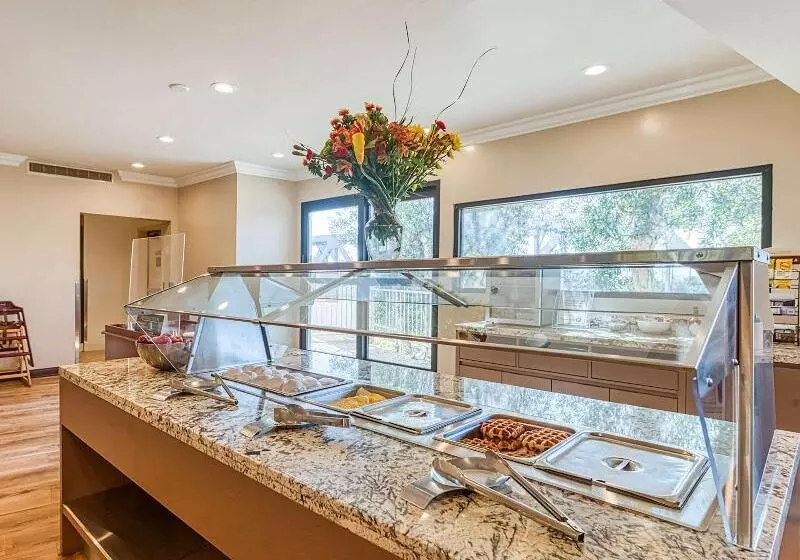 Amanzi Hotel, Ascend Hotel Collection