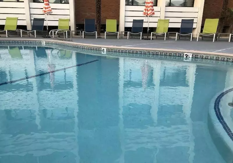 Amanzi Hotel, Ascend Hotel Collection