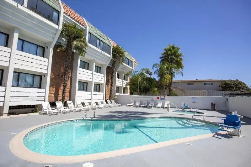 Amanzi Hotel, Ascend Hotel Collection