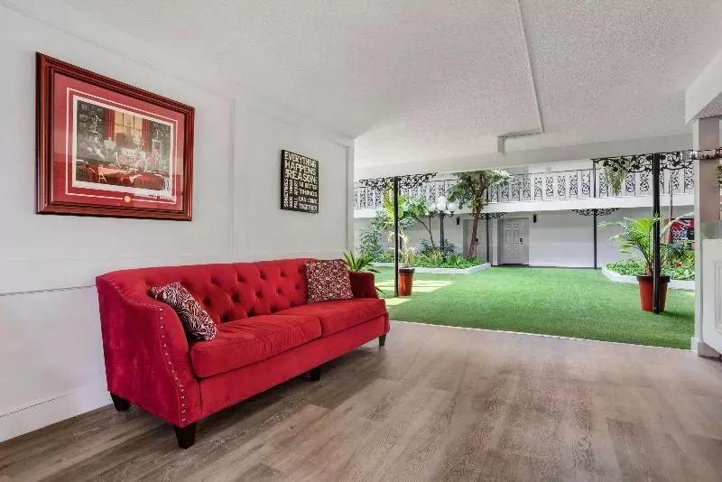 酒店 Baymont By Wyndham Montgomery Al