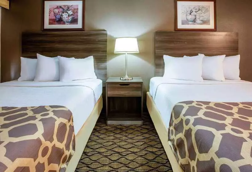 Отель Baymont By Wyndham Northwood