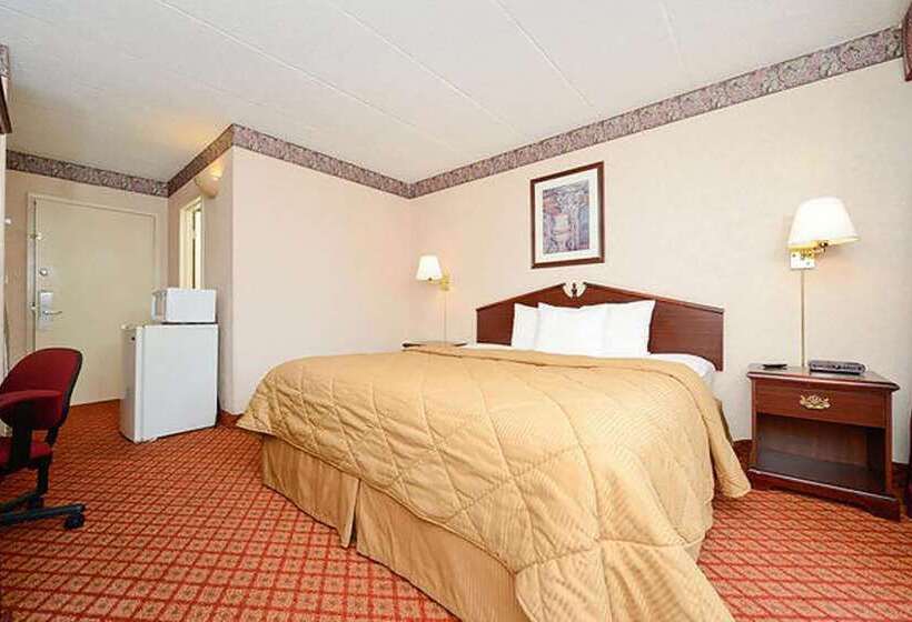 فندق Baymont By Wyndham Northwood