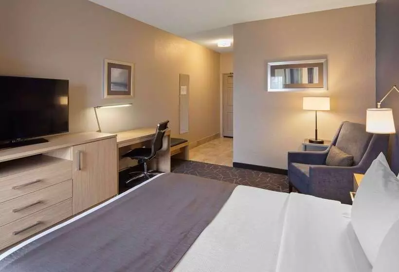 هتل Best Western Eau Claire South