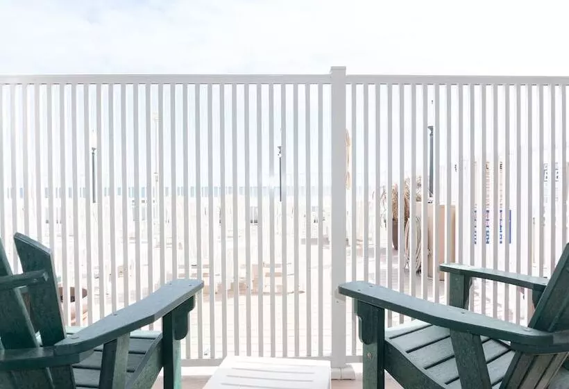 בית מלון כפרי Comfort Inn Ocean City Boardwalk