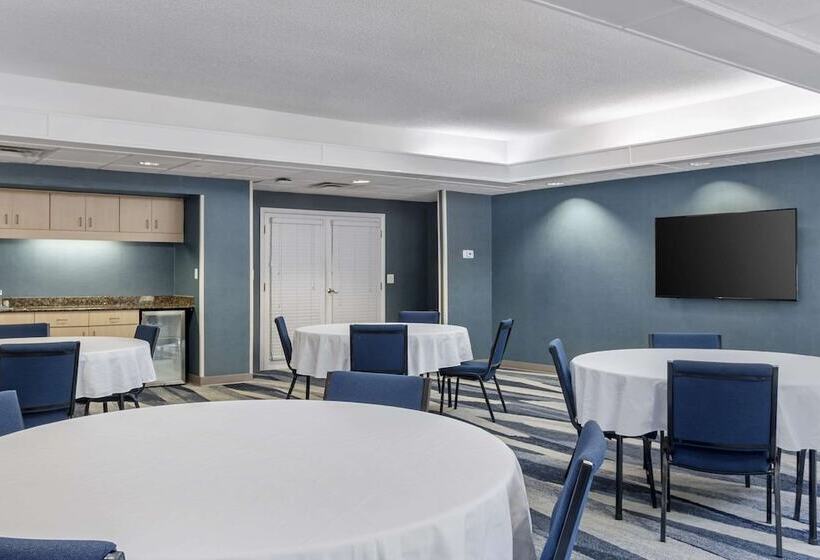 호텔 Comfort Suites Gastonia Charlotte