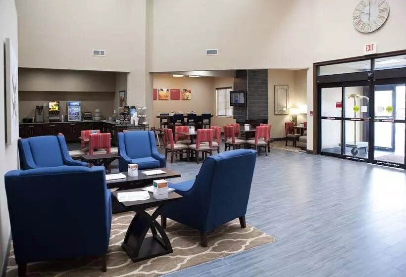ホテル Comfort Suites Hattiesburg