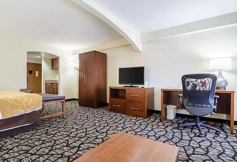 호텔 Comfort Suites Innsbrook  Short Pump