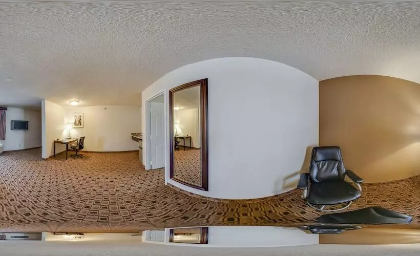 בית מלון כפרי Coratel Plus Suites Wichita West Airport