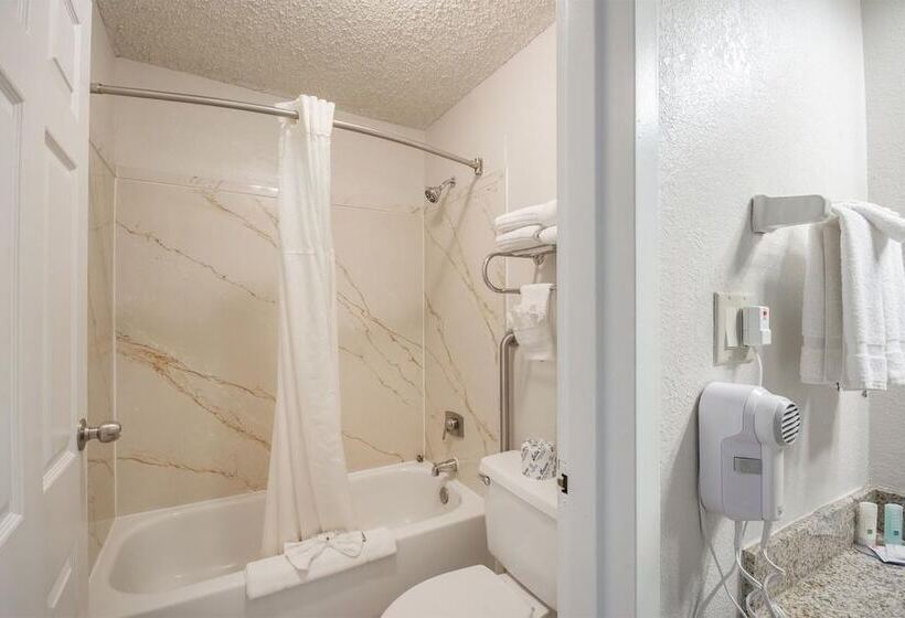 Szálloda Coratel Plus Suites Wichita West Airport