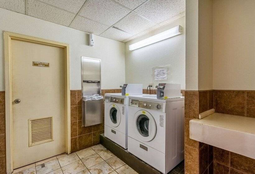 Szálloda Coratel Plus Suites Wichita West Airport