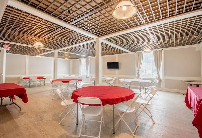 Szálloda Coratel Plus Suites Wichita West Airport