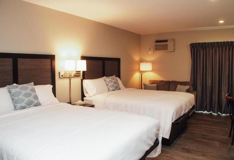 Отель Country Squire Inn And Suites