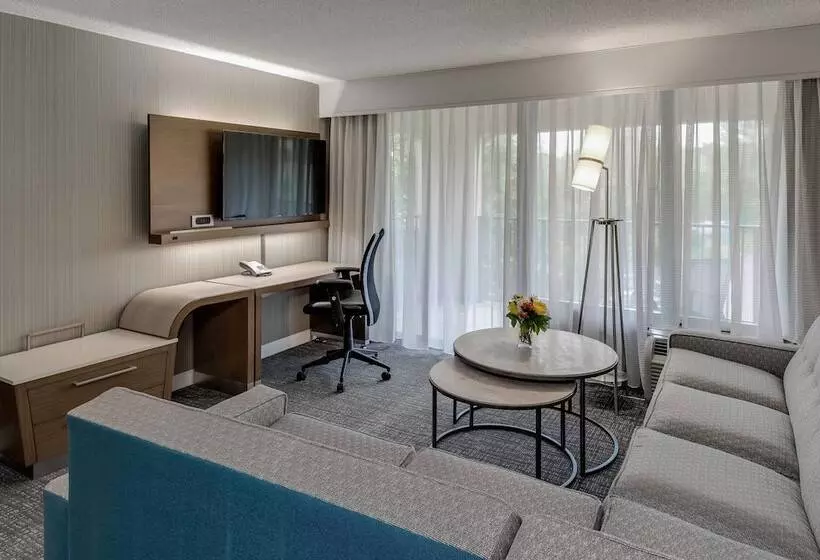 호텔 Courtyard By Marriott Portsmouth