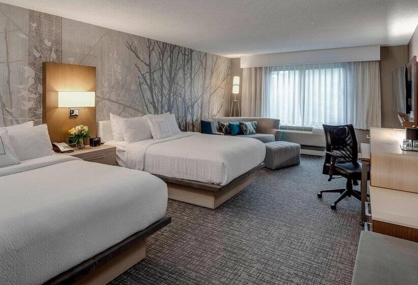 هتل Courtyard By Marriott Portsmouth