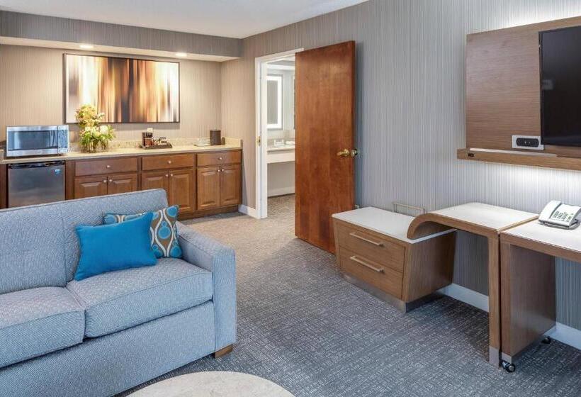 هتل Courtyard By Marriott Portsmouth