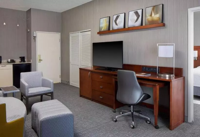 酒店 Courtyard Grand Rapids Downtown