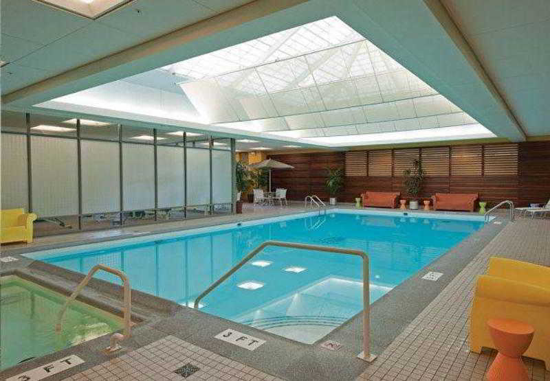 فندق Courtyard Grand Rapids Downtown